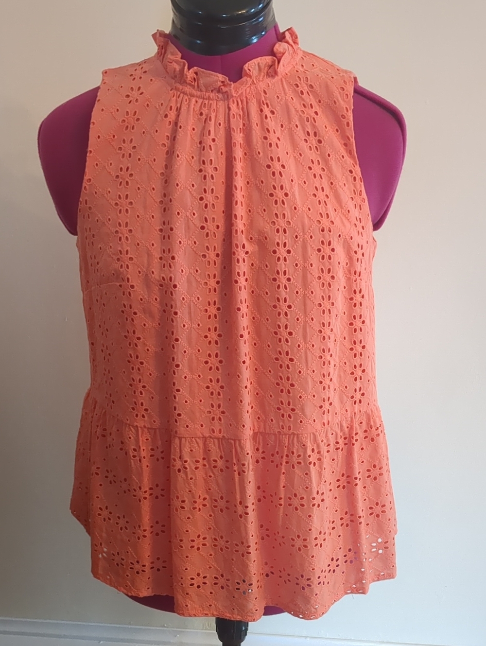 Loft Lined Cotton Eyelit Peplum No Sleeve Top Apricot SP
